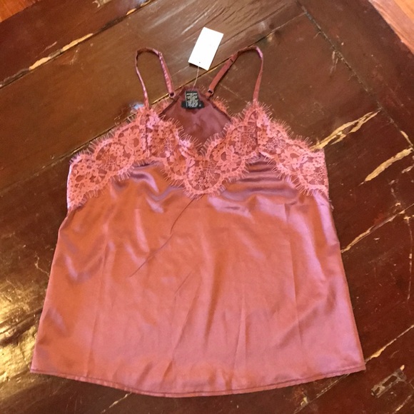 NWT rue 21 Top - Picture 5 of 10
